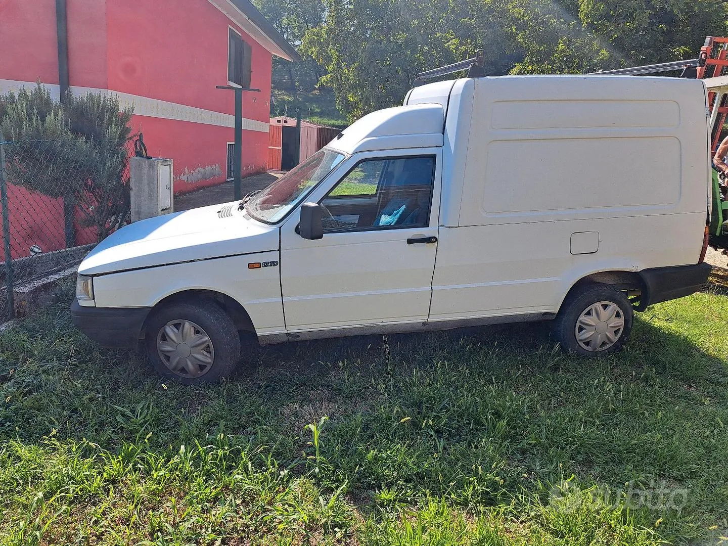 Fiat Fiorino 1998 photo 2