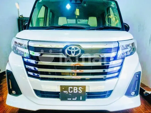 Toyota Roomy 2023 photo 2