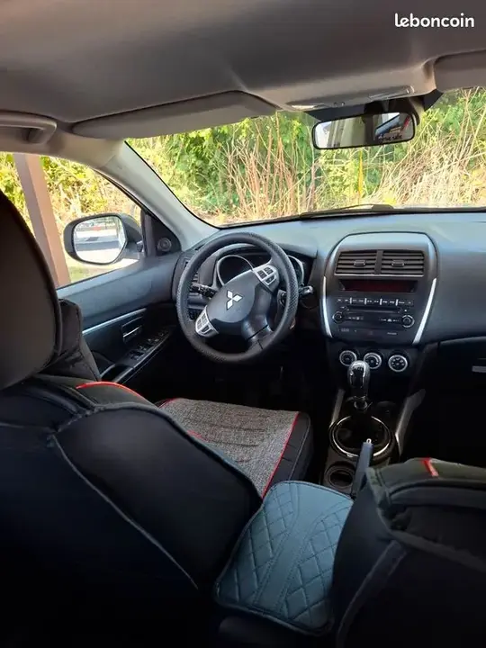 Mitsubishi Asx 2011 photo 3