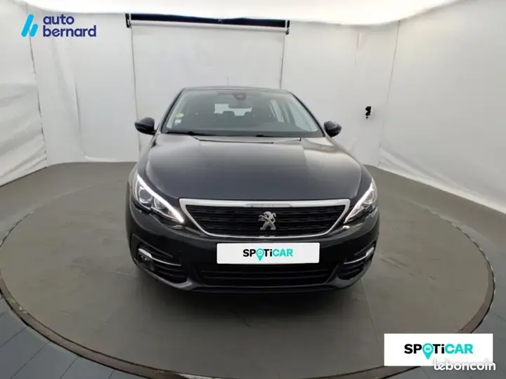 Peugeot 308 2020 photo 2