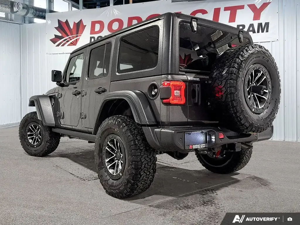 Jeep Wrangler 2026 photo 4