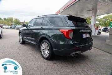 Ford Explorer 2022 photo 3