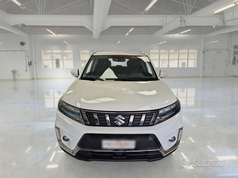 Suzuki Vitara 2023 photo 2