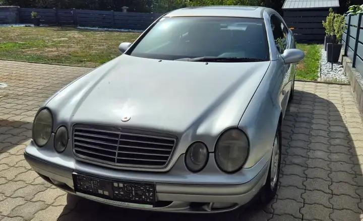 Mercedes-Benz Clk-Class