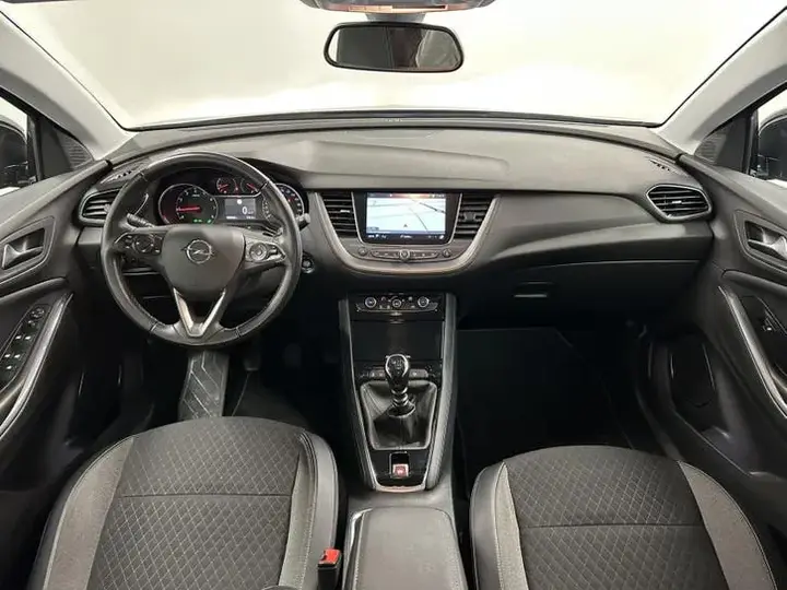 Opel Grandland X 2019 photo 2