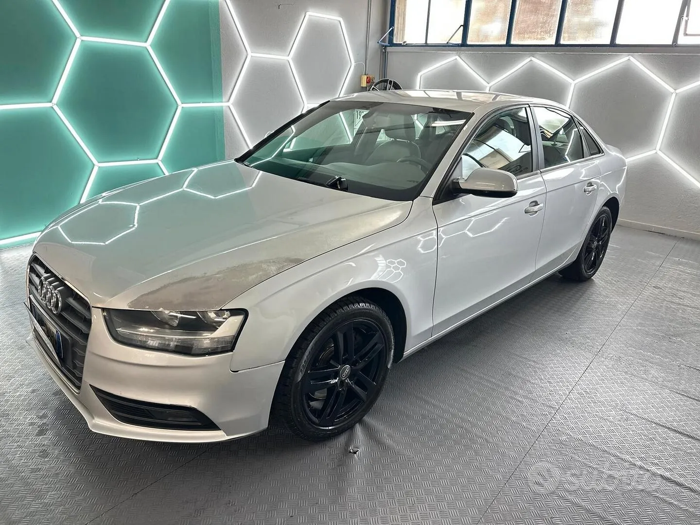 Audi A4 2013 photo 3