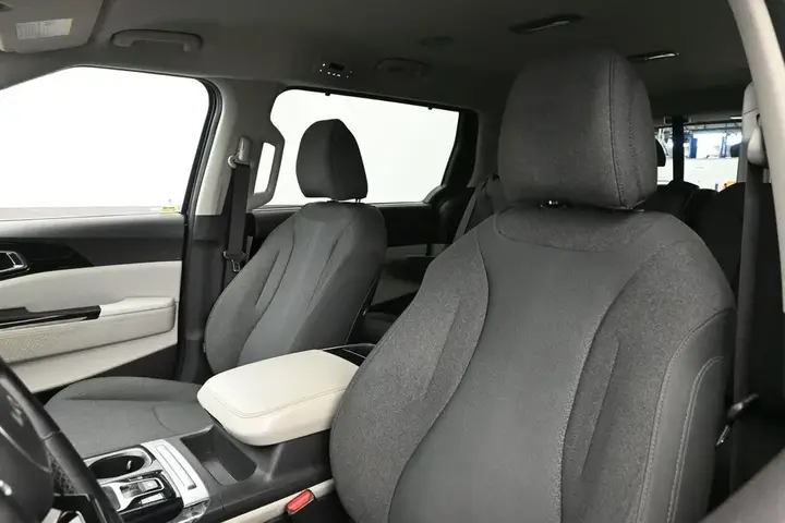 Kia Carnival 2022 photo 4