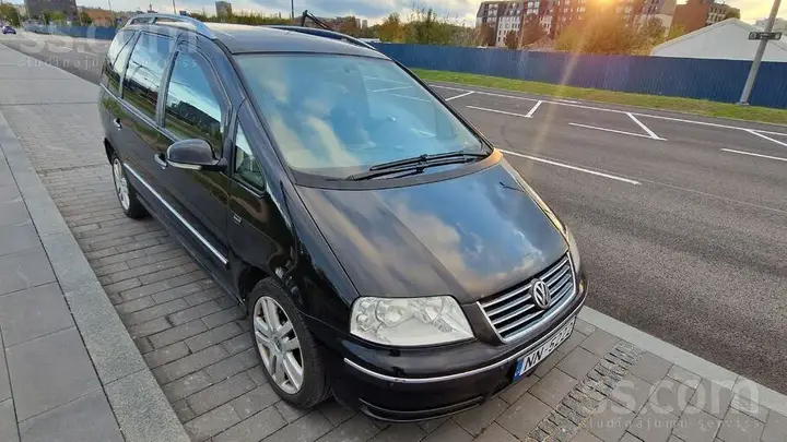 Volkswagen Sharan 2007 photo 2