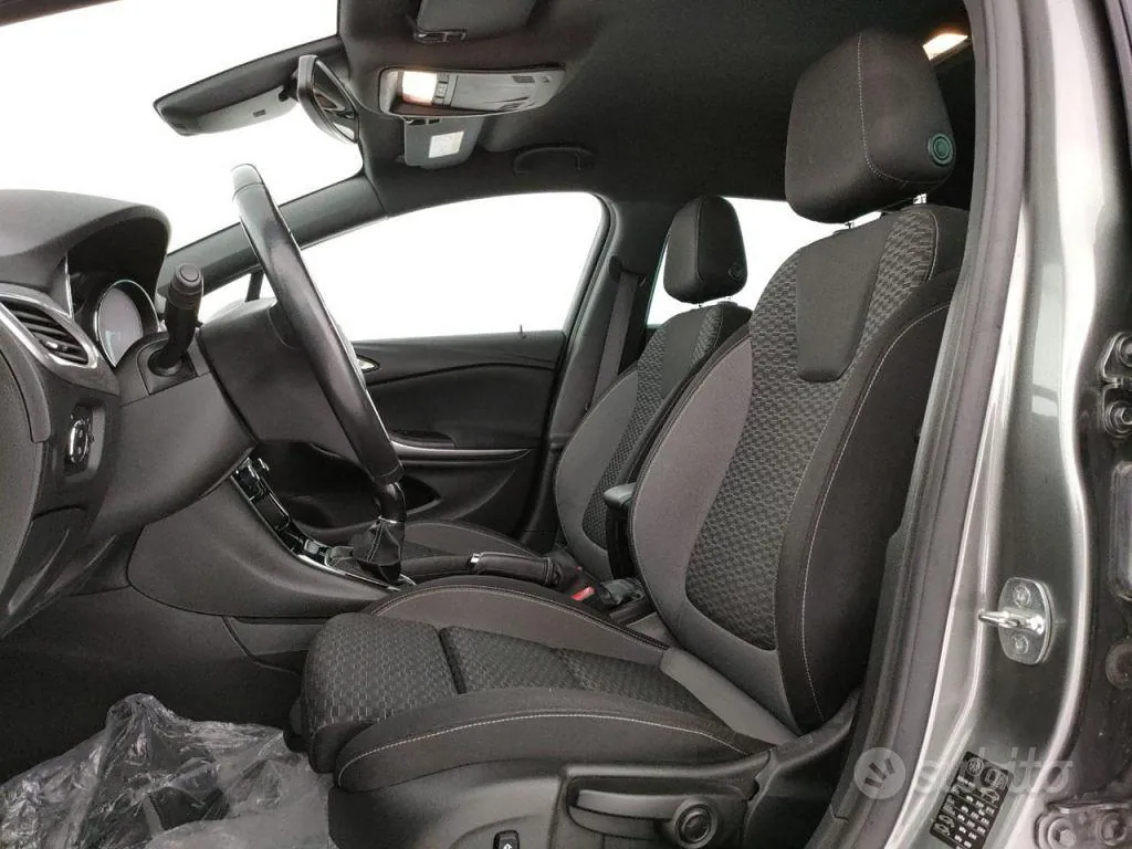 Opel Astra 2020 photo 5