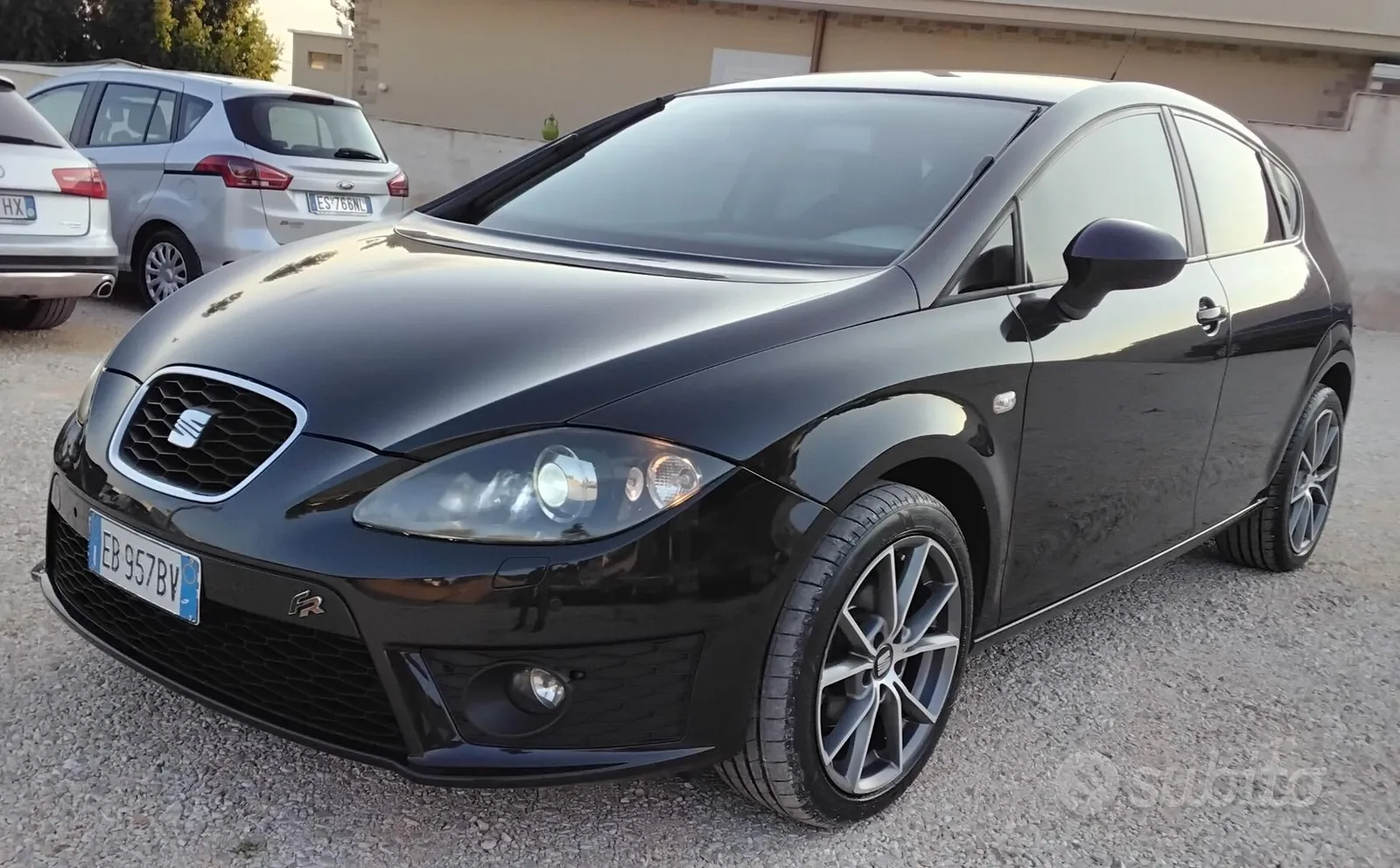 Seat Leon 2010 photo 3