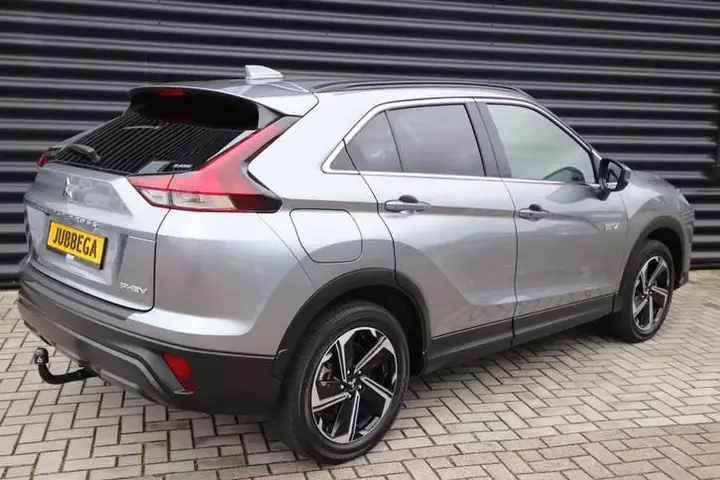 Mitsubishi Eclipse Cross 2022 photo 2