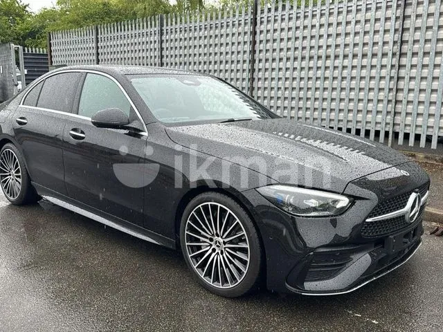 Mercedes-Benz C200 2025 photo 3