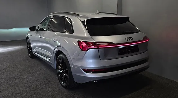 Audi E-Tron 2021 photo 5