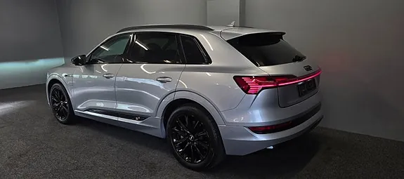 Audi E-Tron 2021 photo 4