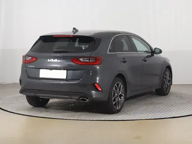 Kia Ceed 2025 photo 4