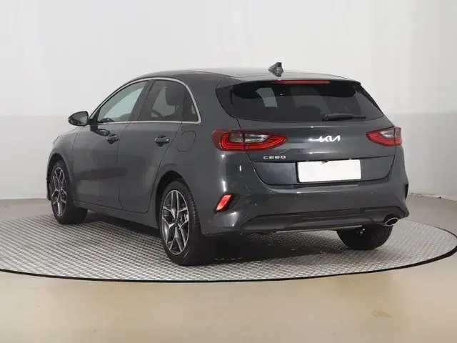 Kia Ceed 2025 photo 3