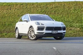 Porsche Cayenne 2020 photo 2