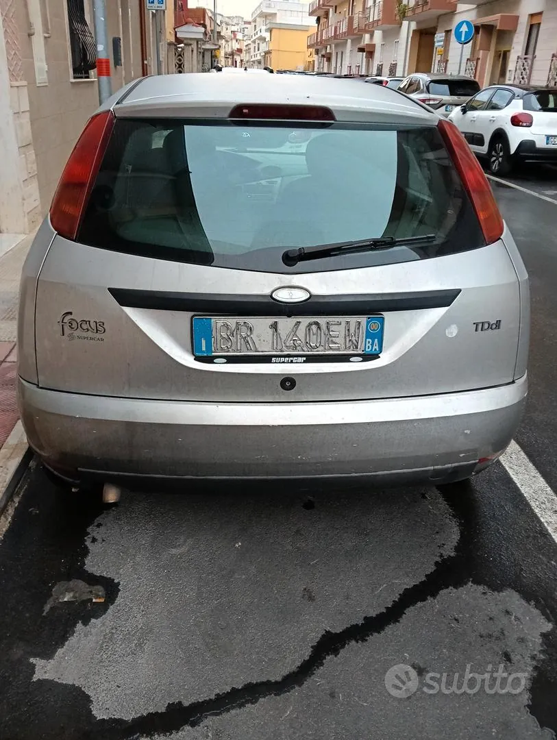 Ford Focus 2000 photo 3