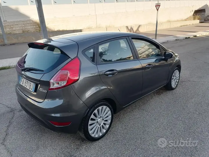 Ford Fiesta 2015 photo 4