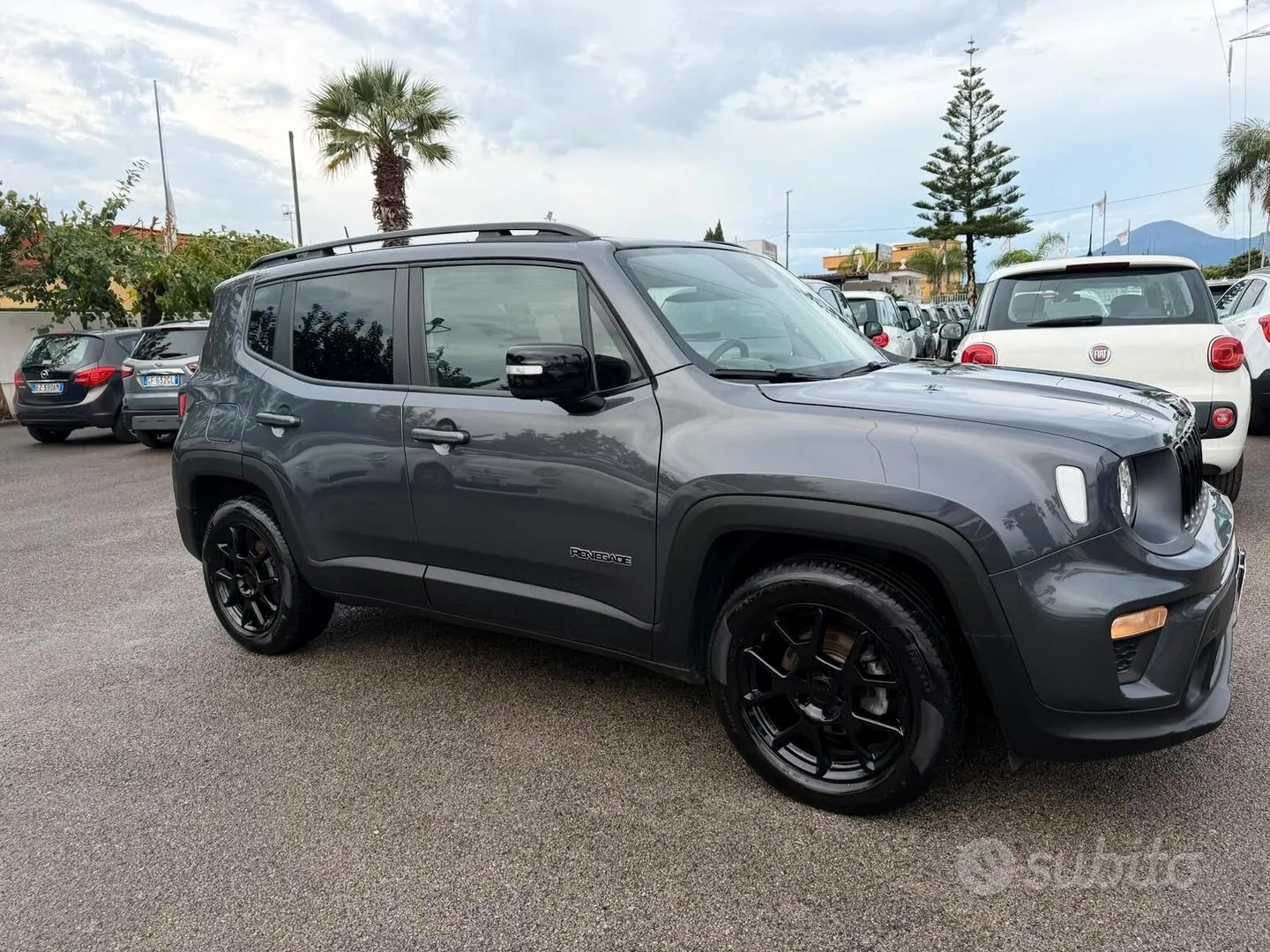 Jeep Renegade 2023 photo 3