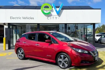 Nissan Leaf 2018 photo 2