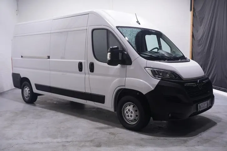 Opel Movano 2023 photo 2