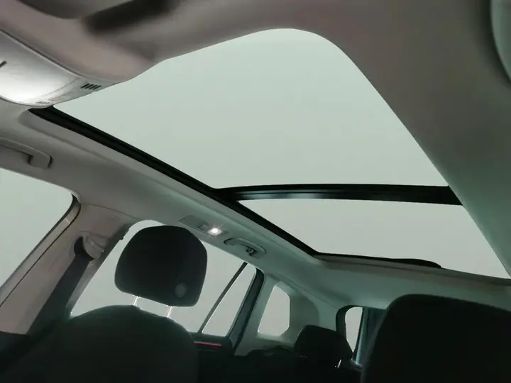 Volkswagen Tiguan 2023 photo 5