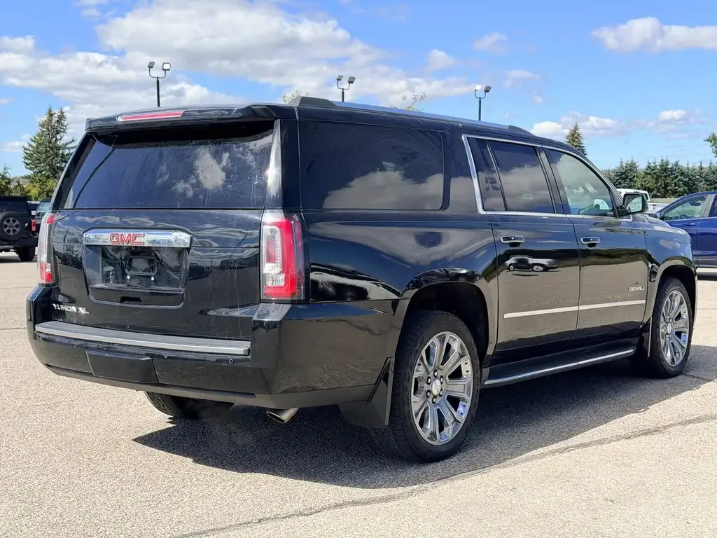 GMC Yukon 2017 photo 5