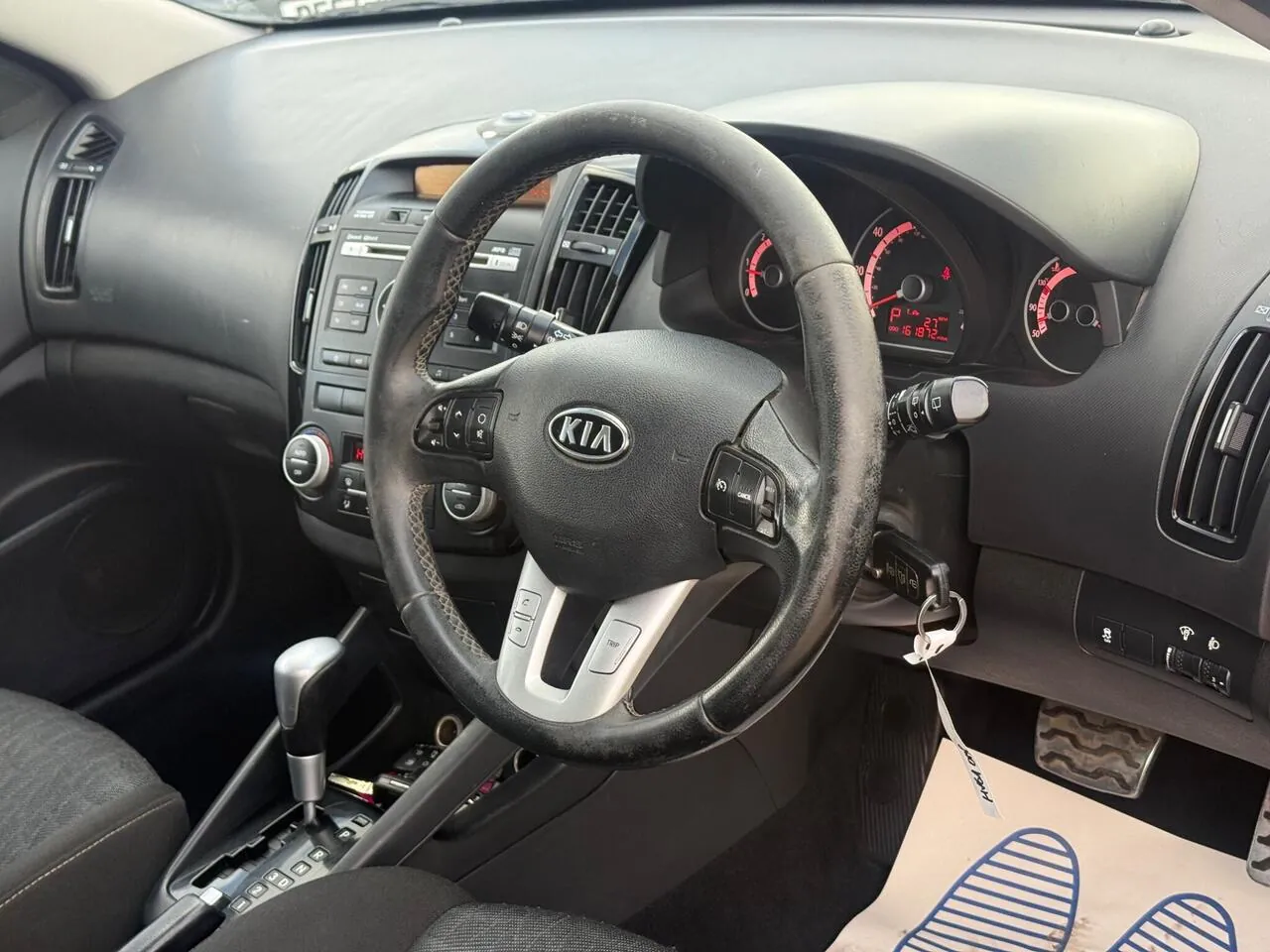 Kia Ceed 2011 photo 3