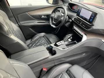 Peugeot 3008 2021 photo 2