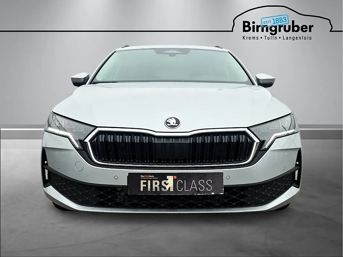 Skoda Octavia 2025 photo 3