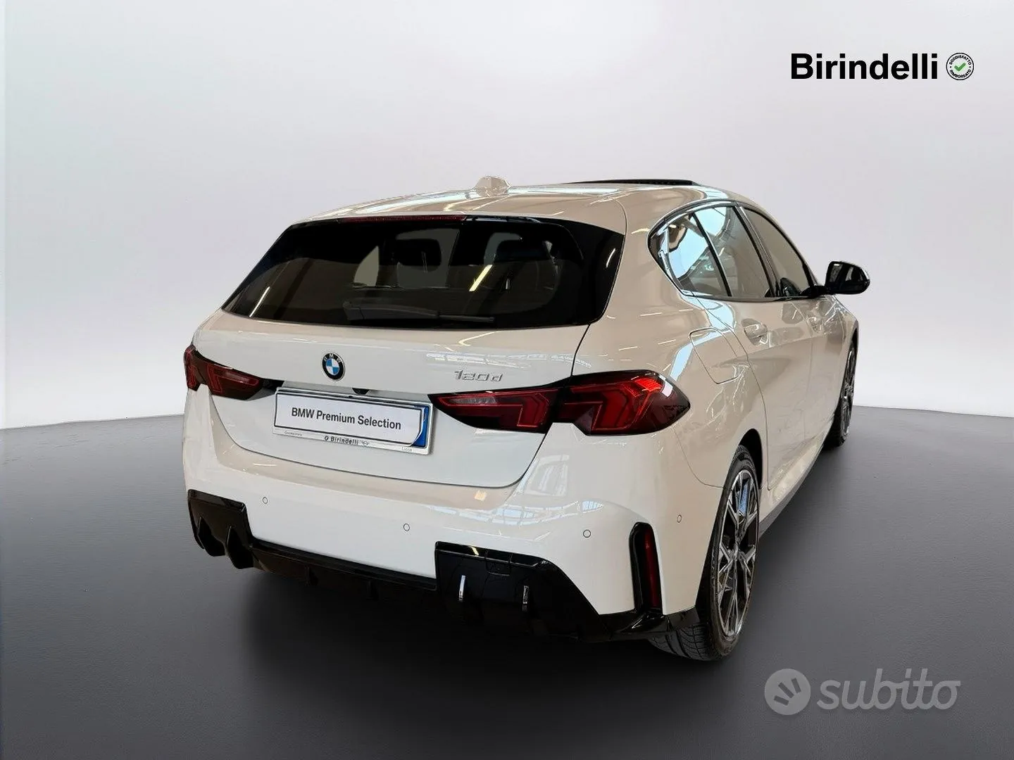 BMW 1 Series 2024 photo 3