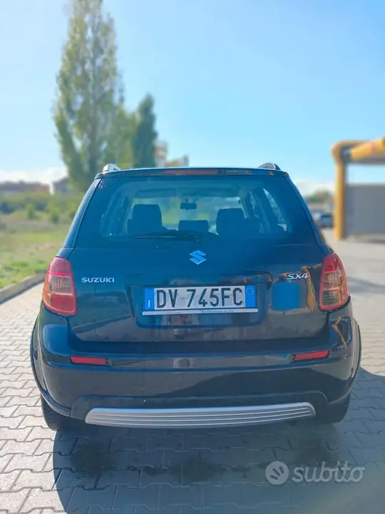 Suzuki Sx4 2010 photo 5