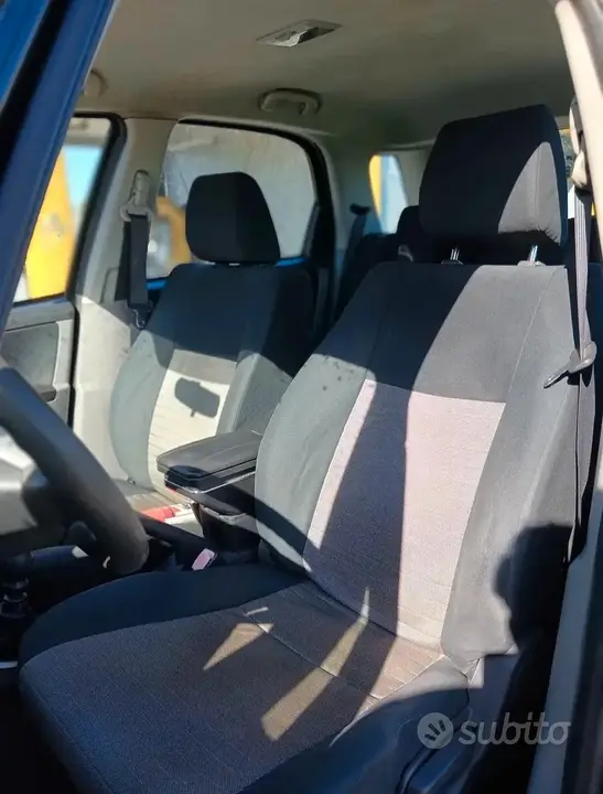 Suzuki Sx4 2010 photo 4