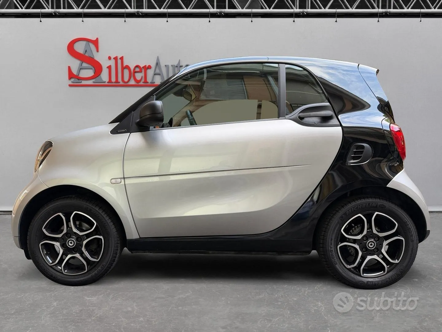Smart Fortwo 2018 photo 2