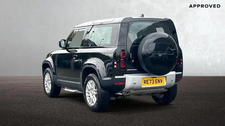 Land Rover Defender 90 2023 photo 2