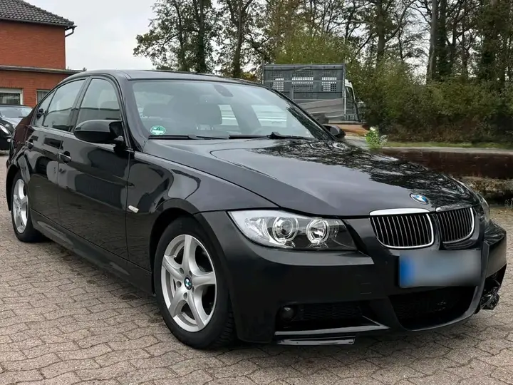 BMW 318I