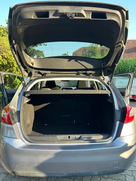 Peugeot 308 2015 photo 2