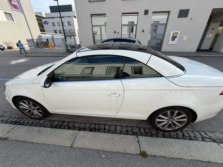 Volkswagen Eos 2011 photo 3