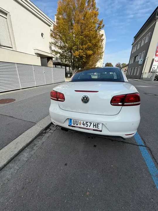 Volkswagen Eos 2011 photo 2