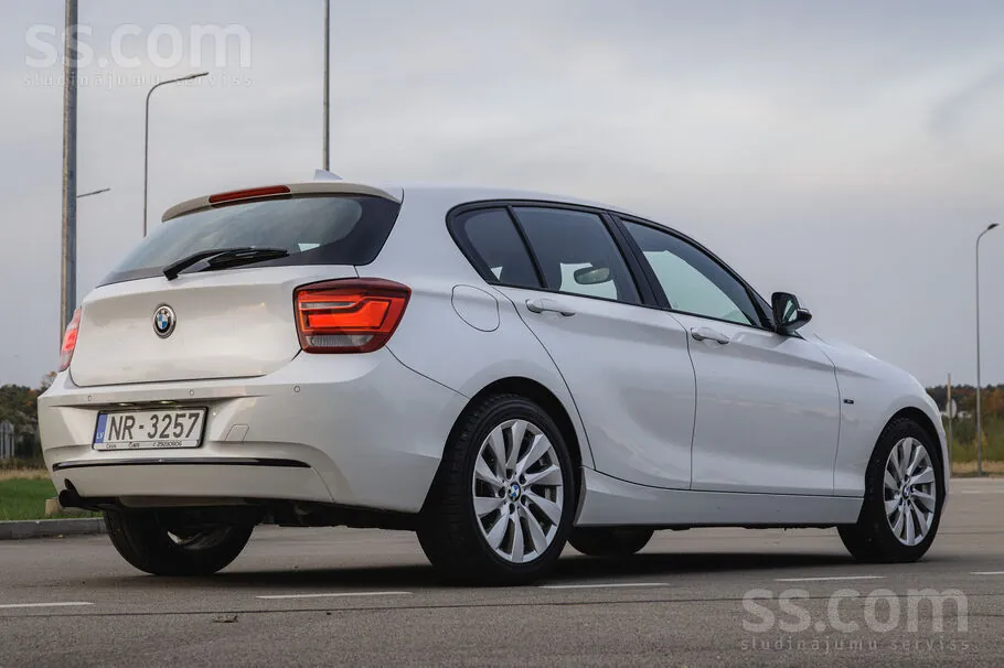 BMW 116I 2013 photo 2