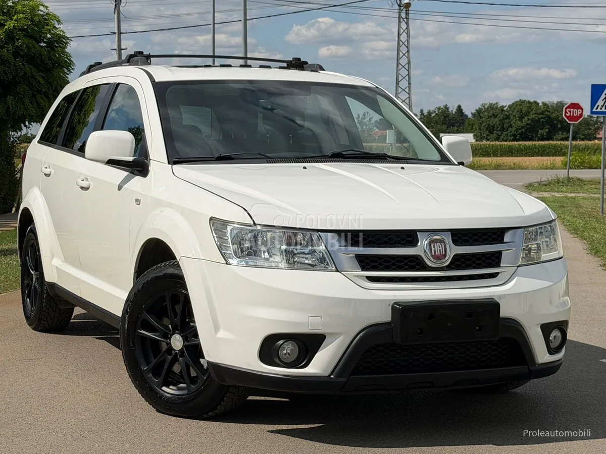 Fiat Freemont 2012 photo 5