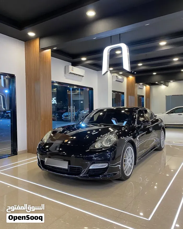 Porsche Panamera 2010 photo 3