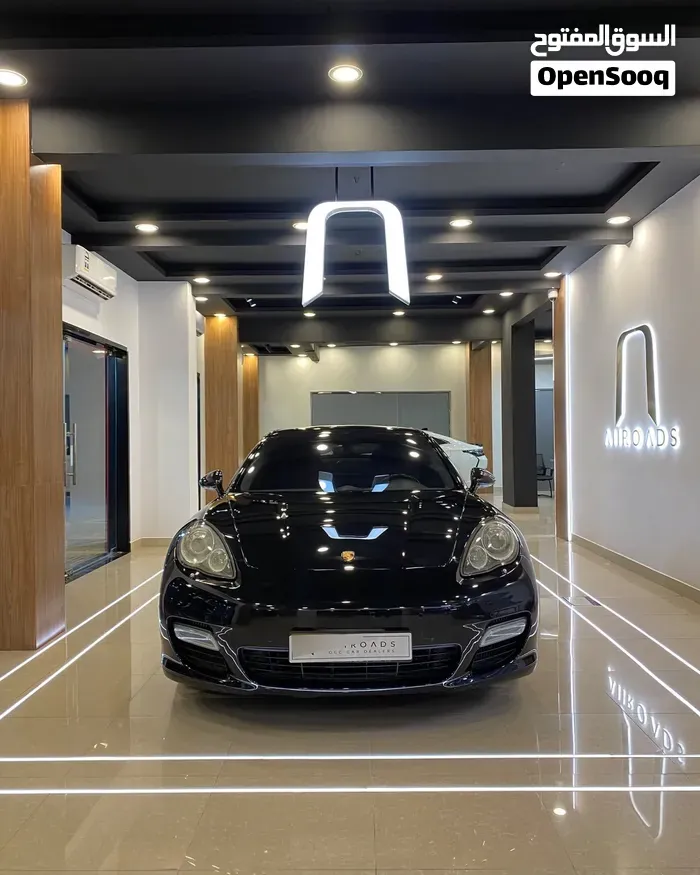 Porsche Panamera 2010 photo 2