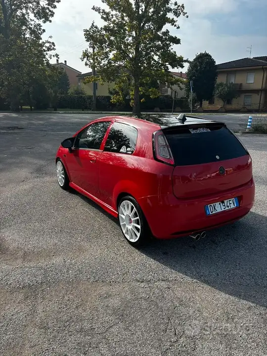 Fiat Grande Punto 2007 photo 3
