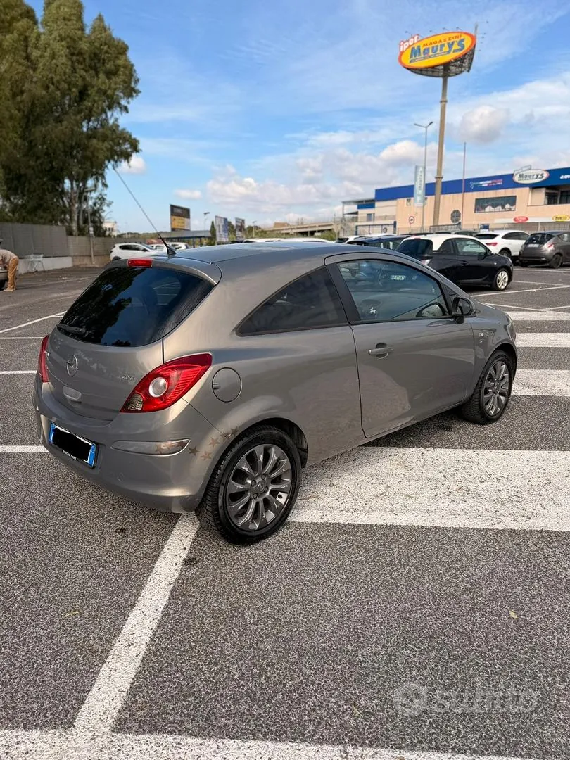 Opel Corsa 2010 photo 3