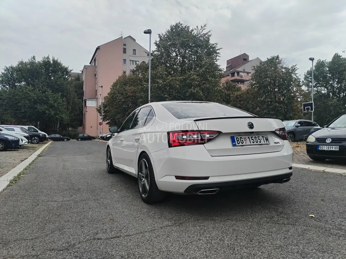 Skoda Superb 2018 photo 5