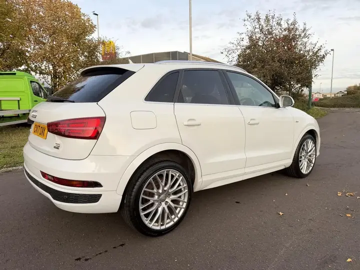 Audi Q3 2017 photo 4