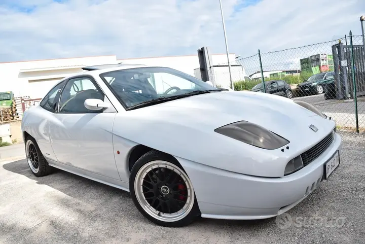 Fiat Coupe 1998 photo 2