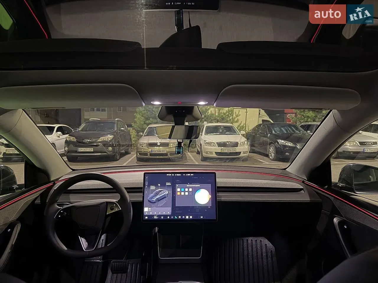 Tesla Model Y 2025 photo 3